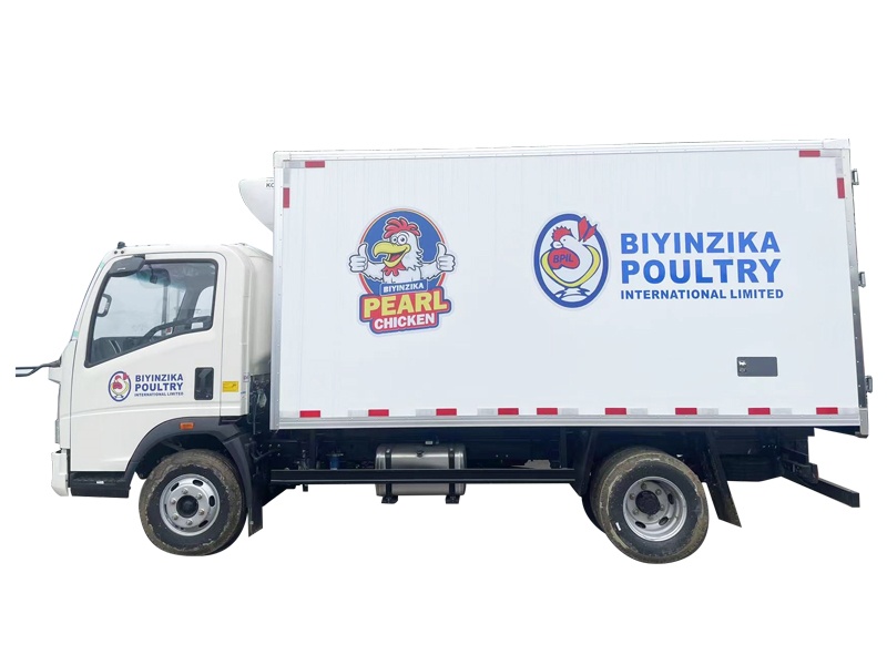 Wheelbase 2800mm, 12HP chick transport vehicle
