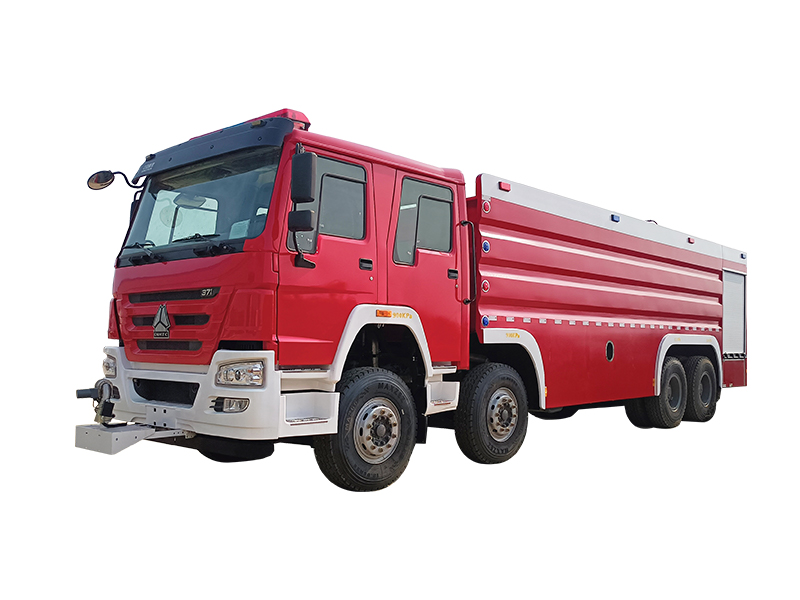 Water Tank Fire Truck with Front Water Cannon