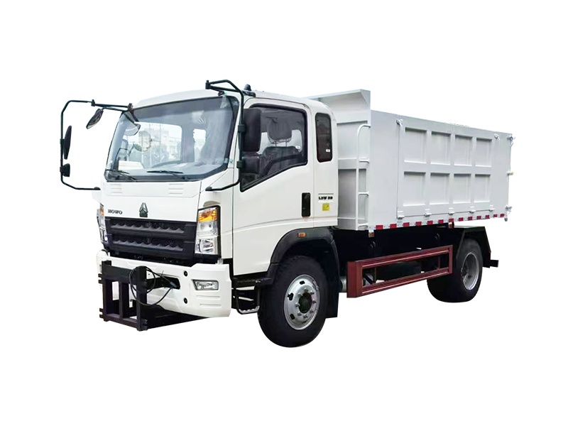 140 horsepower dump truck with snow shovel